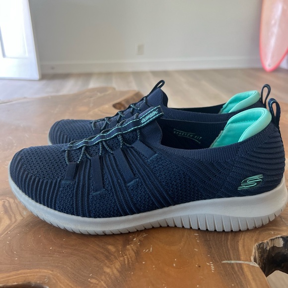 NWOT Sketchers Stretch fit air cooled sneakers - Picture 2 of 8